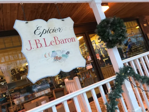 Merci à toute l’équipe du magasin général J.B. LeBaron