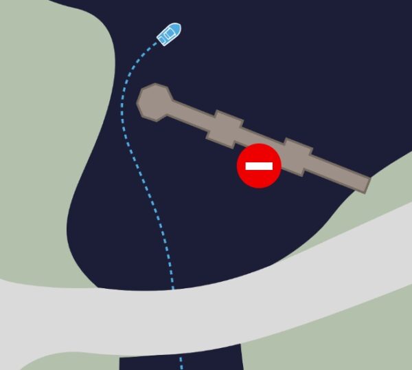 Actuellement, les bateaux ne peuvent pas passer sous le pont piétonnier à North Hatley