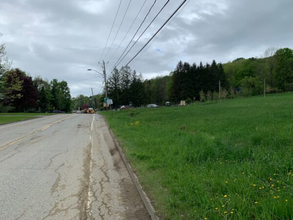 À quand notre nouvelle pancarte “Bienvenue-Welcome North Hatley Village » sur le chemin Capelton?