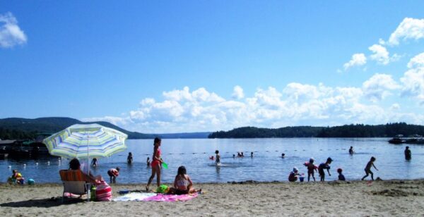 Le Canton de Hatley offre un remboursement de 50% pour la plage Pleasant View de North Hatley